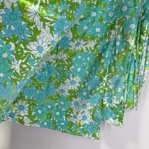 Vintage 70s Flower Power Queen Flat Sheet Cotton Percale Retro Granny Core